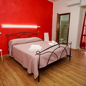 casa-mercy.taorminaitalyhotels.com/